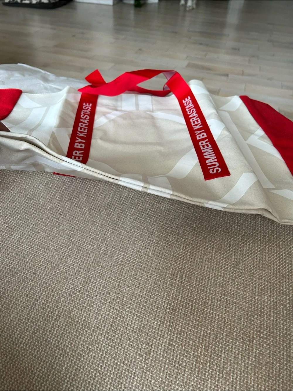 NWT KERATASE extra large tote bag.